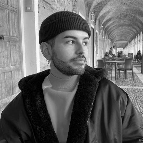 El suicidio de un niño gay de años conmociona a Francia Shangay