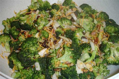 Fresh Broccoli Salad Recipe