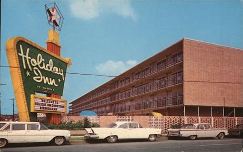 Holiday Inn (Downtown) Birmingham, AL Postcard