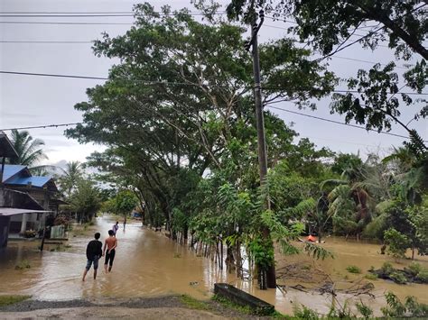 Curah Hujan Tinggi Puluhan Rumah Di Desa Ganting Terendam Banjir