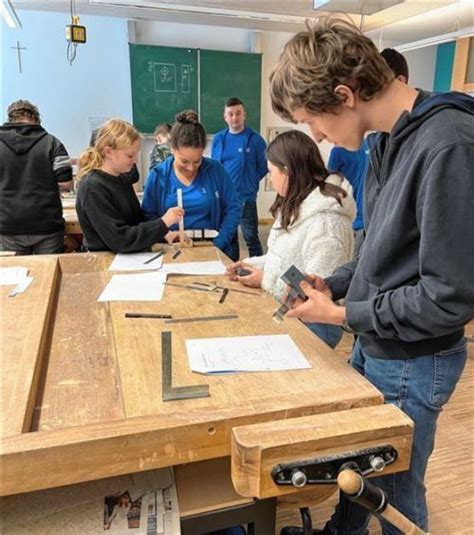 Ovb Heimatzeitungen Mittelschule M Hldorf Startet In Das Projekt