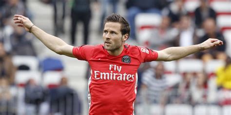 Psg Cabaye D J Sur Le D Part