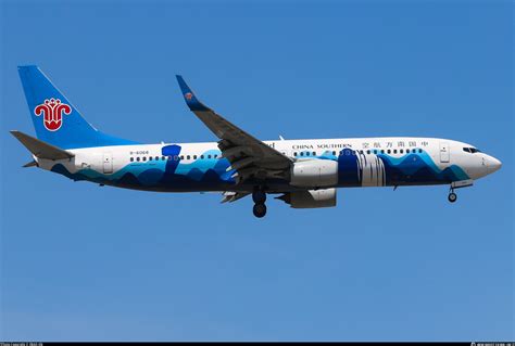 B 6068 China Southern Airlines Boeing 737 81B WL Photo By ZBAD JIN