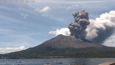 Vulc O Sakurajima Entra Em Erup O No Jap O Assista Ao V Deo