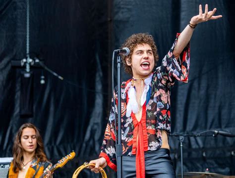 El Estilo De Greta Van Fleet La Banda Revelación Del 2018 Viste La Calle