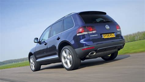 VW Touareg V10 TDI SE | Auto Express