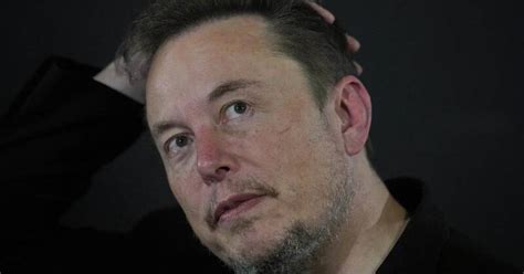 Elon Musk Biopic In The Works Darren Aronofsky To Helm The Border