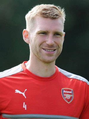 Per Mertesacker • Height, Weight, Size, Body Measurements, Biography ...