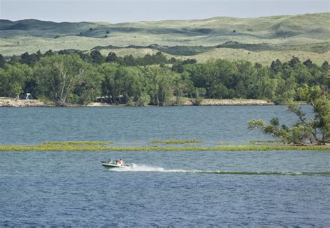 Top 7 Largest Lakes In Nebraska