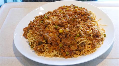 Spaghetti Bolognese How To Make Spaghetti With Mince Meat Stew The Kenyan Style Youtube