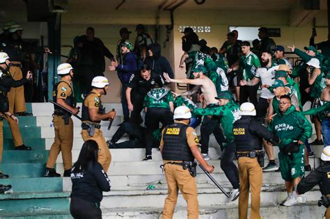 Pol Cia Pro Be Adere Os De Torcida Organizada Do Coritiba Contra O Inter