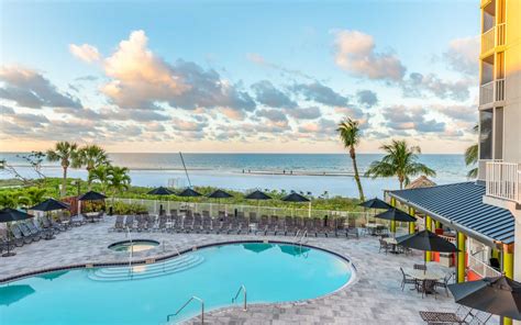 Fort Myers Beach Hotels | Photos | DiamondHead Beach Resort