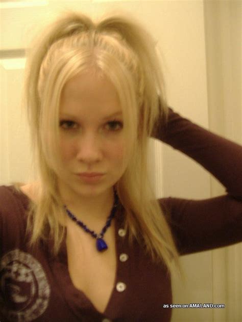 Compilation D Auto Photos Coquines D Une Bimbo Blonde Sexy Photos Porno Photos XXX Images Sexe