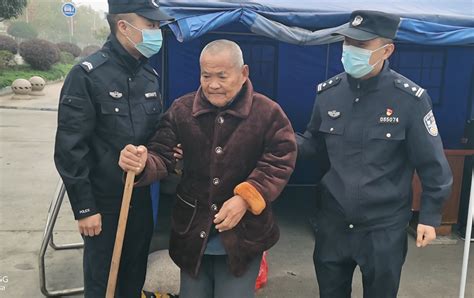 暖心！固始民警救助一迷路老人凤凰网河南 凤凰网