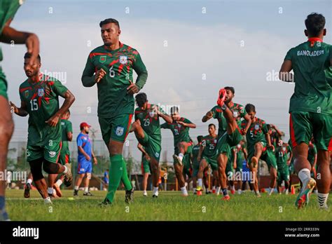 Bangladesh national Football Team attends practice session at ...