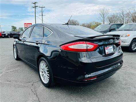 Ford Fusion Titanium Hybrid W Navigation System Moonroof