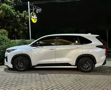 Potret Modifikasi Toyota Kijang Innova Zenix Mesin Hybrid Yang