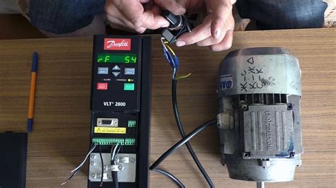 Частотный преобразователь Danfoss VLT 2800 - YouTube