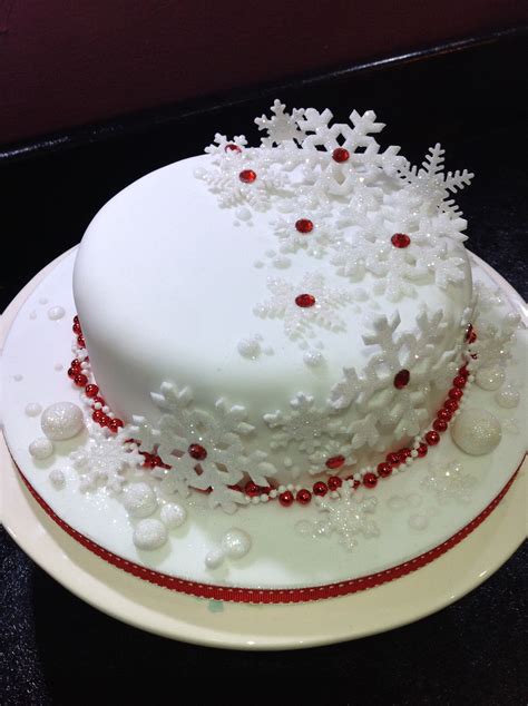 Pin By Isobel Murray On Christmas Cakes Christmas Cake Designs