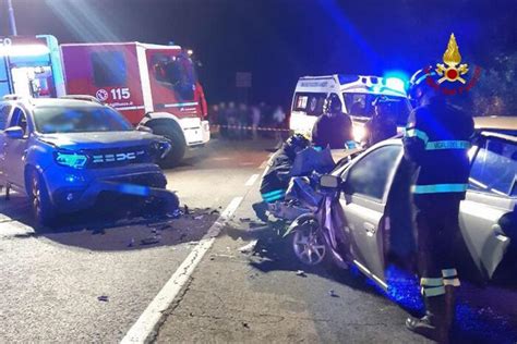 Frontale Tra Auto A Cagli Un Morto E Cinque Feriti Notizie Ansa It