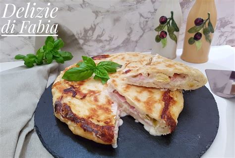 Focaccia Cotta In Padella Con Prosciutto E Stracchino Delizie Di Fabia