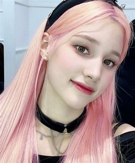 Bahiyyih Pink Hair In 2023