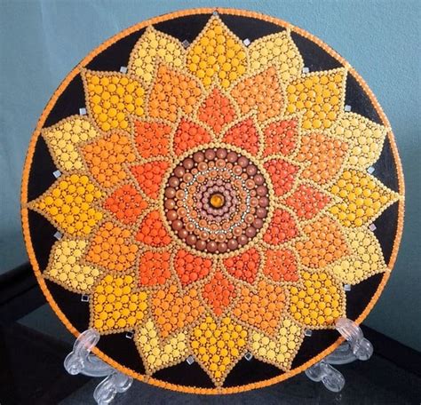 Mandala Girassol em Pontilhismo 30cm não Acompanha Suporte