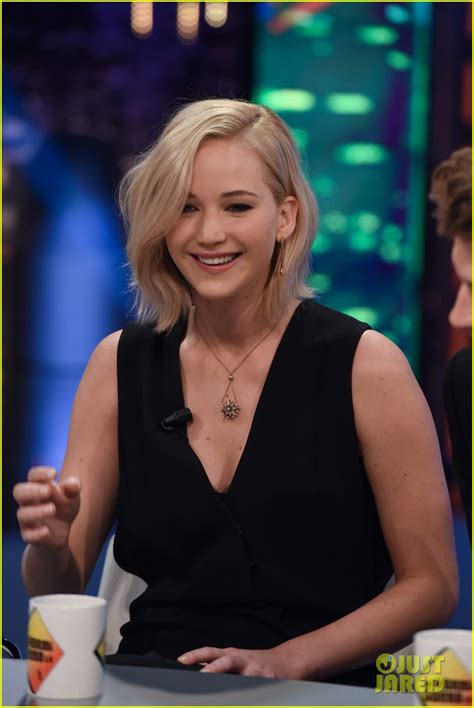 Full Sized Photo Of Jennifer Lawrence Liam Hemsworth El Hormiguero 72