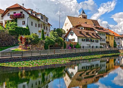 Пазл зеленая швейцария - разгадать онлайн из раздела "Города" бесплатно