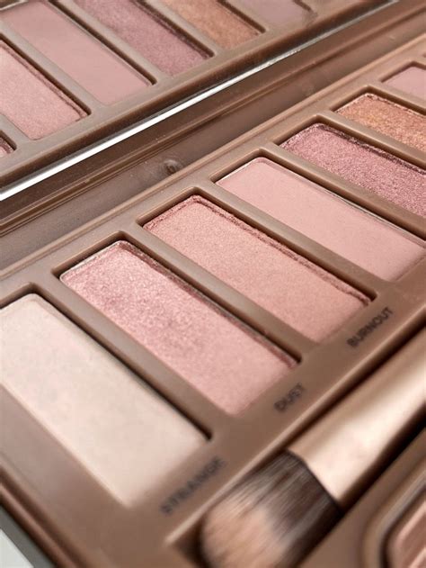 Палетка теней naked 3 naked 2 палетка naked розовая палетка эстетика розового эстетика
