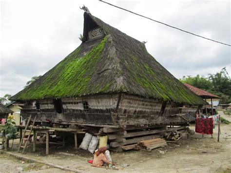 Penentuan Pembangunan Rumah Adat Karo