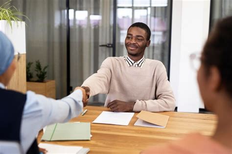 Démarrer sa Carrière Sans Expérience Les Opportunités Accessibles aux