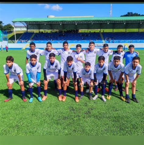 Times De Futebol De Louveira Entram Em Campo Para As Finais Do