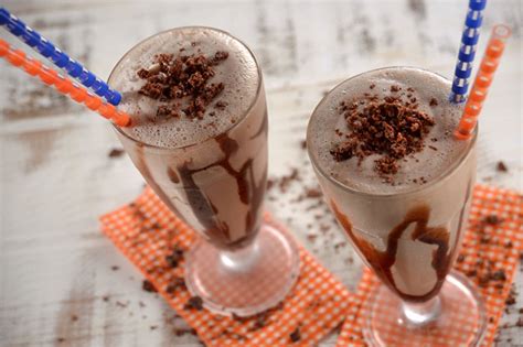 Milkshake clássico Ovomaltine Guia da Culinária