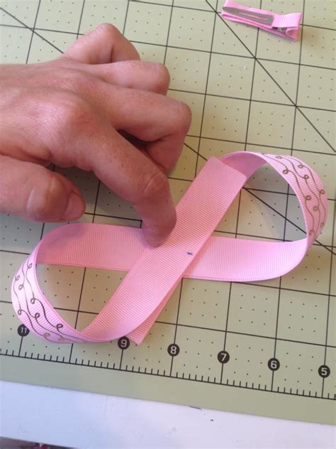 I Like Big Bows How To Make A Boutique Bow Using The Figure 8 Method