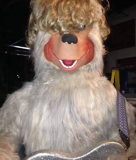 Beach Bear In Showbiz Pizza Chuck E Cheese Fnaf Porn Sex Picture