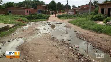 JMTV 1ª Edição Moradores reclamam da falta de estrutura em bairro da