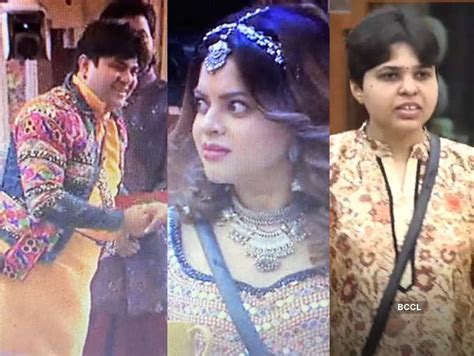 Bigg Boss Marathi 3 Sneha Waghs Reaction Seeing Ex Husband Avishkar