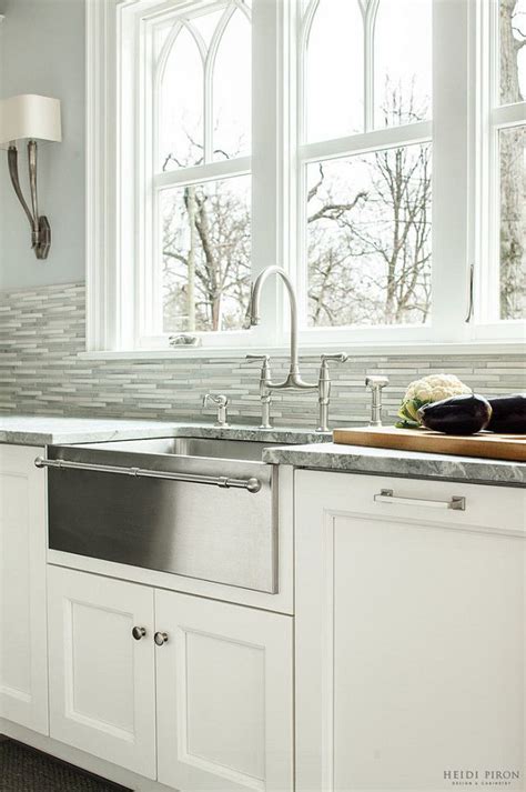 19 Uber Cool Farmhouse Kitchen Sink Ideas That Are Versatile And Functional Farmhouse Kitchen