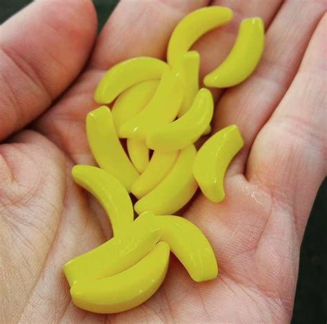 We Finally Know Why Banana Candy Tastes Nothing Like Actual Bananas