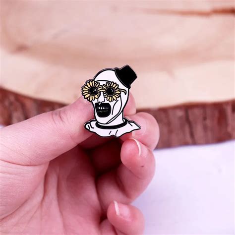 Terrifier Art The Clown Sunflower Glasses Enamel Pin Distinct Pins