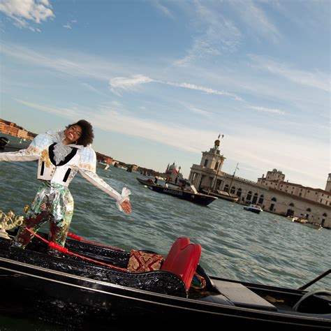 Bianca Brandolini D Adda En Dolce Gabbana Alta Moda Vogue France