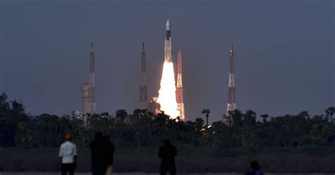 ISRO To Build 3 Rocket Sets, Crew Modules For Gaganyaan- India's First ...