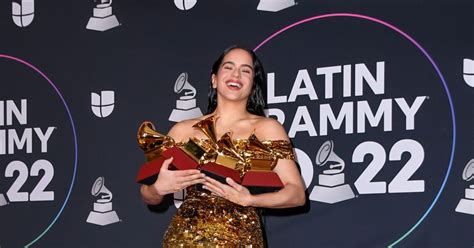 Rosal A Tamb M Apostou Na Troca De Looks No Grammy Latino Purebreak