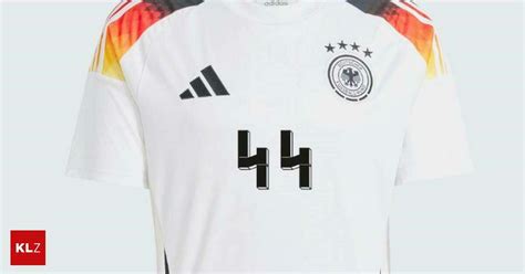 Adidas arrête de vendre le maillot DFB portant le numéro 44 - Nouvelles ...