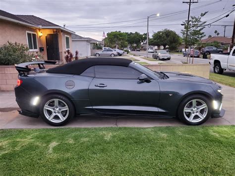 2020 1lt convertible : r/camaro