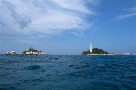 Potret Keindahan Pulau Lengkuas Keunikan Alam Wisata Bangka Belitung