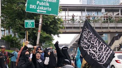 Demo 1706 Di Kedubes India Massa Aksi Kibarkan Bendera Tauhid