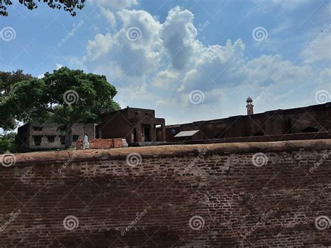 Beautiful Daytime View of the Famous Lahore Fort in Lahore, Pakistan ...