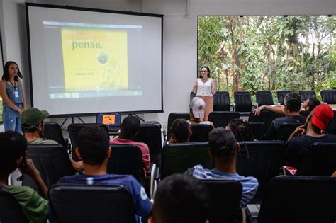 Setembro Amarelo Centro Pop de Barra Mansa realiza palestra em alusão